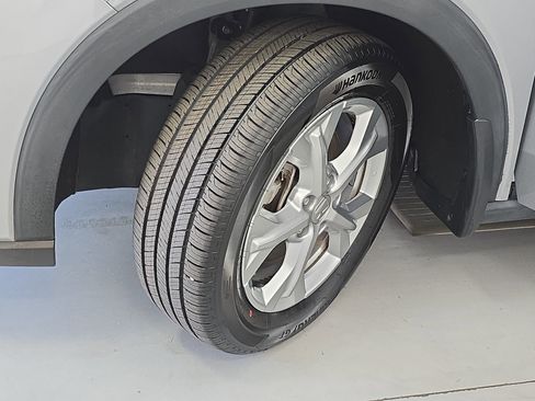 Used 2023 Honda HR-V LX image 31