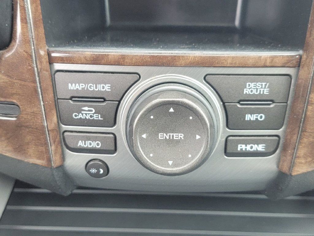 Used 2015 Honda Pilot Touring image 30