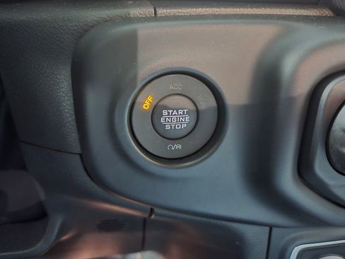 Used 2023 Jeep Wrangler Unlimited Sahara w/ Cold Weather Group image 18