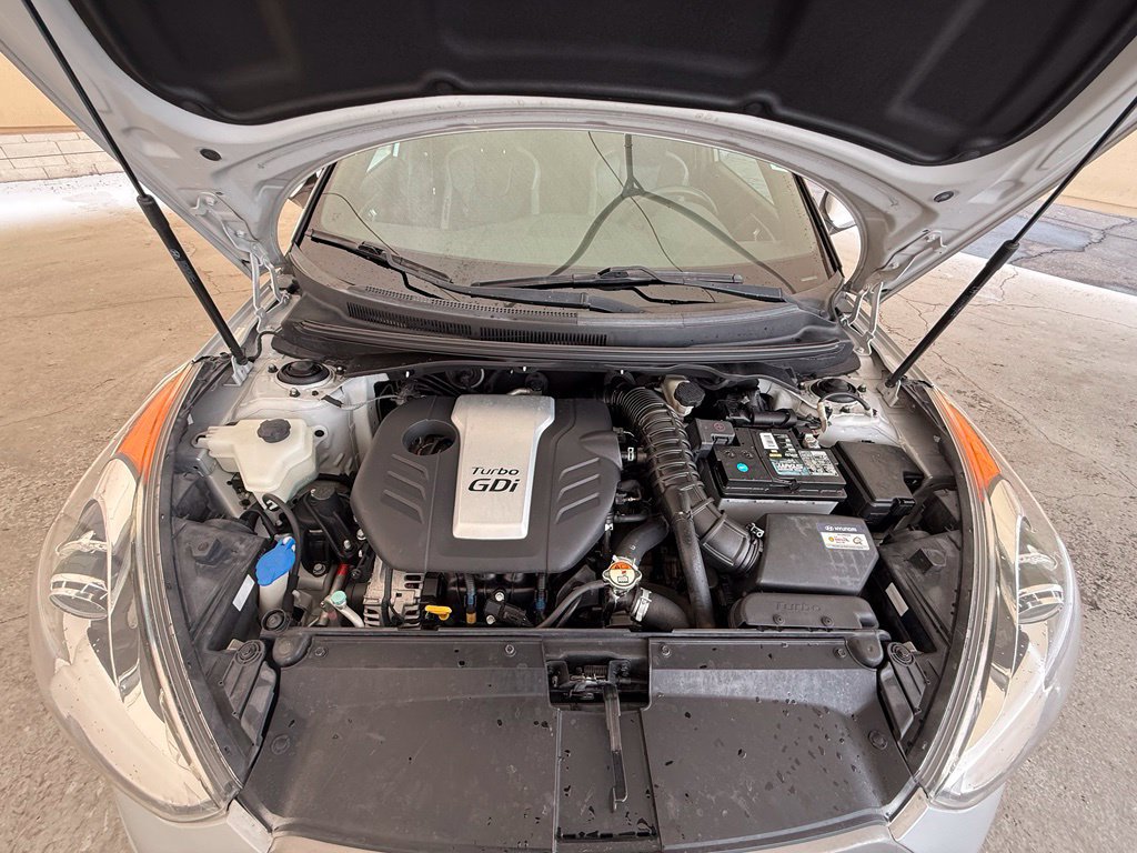 Used 2016 Hyundai Veloster Turbo FWD image 35