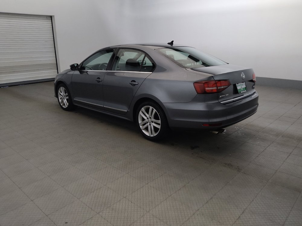 Used 2017 Volkswagen Jetta SEL FWD image 3