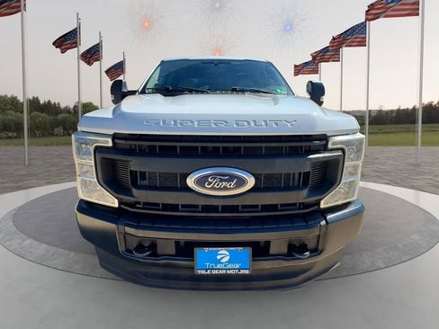 Used 2022 Ford F250 XL w/ Power Equipment Group image 2