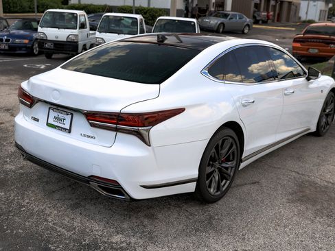 Used 2018 Lexus LS 500 F Sport w/ Accessory Package (Z2) image 16