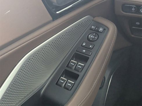 Used 2023 Acura MDX FWD w/ Technology Package image 17