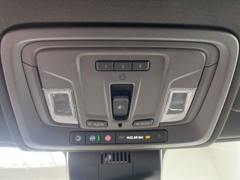 New 2026 GMC Sierra 2500 SLT w/ SLT Premium Package image 22