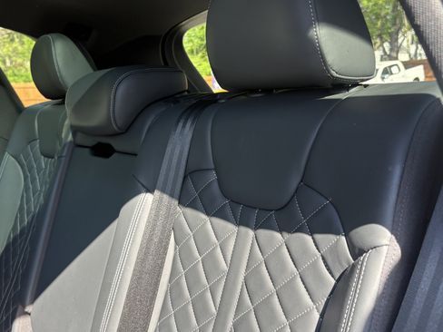 Used 2020 Audi SQ5 Premium Plus w/ Premium Plus Package image 32