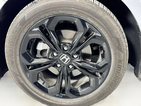 Certified 2025 Honda Accord SE image 40