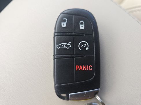 Used 2017 Chrysler 300 Limited w/ Driver Convenience Group image 28