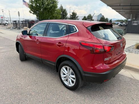 Used 2018 Nissan Rogue Sport S w/ S Appearance Package AWD/4WD image 2