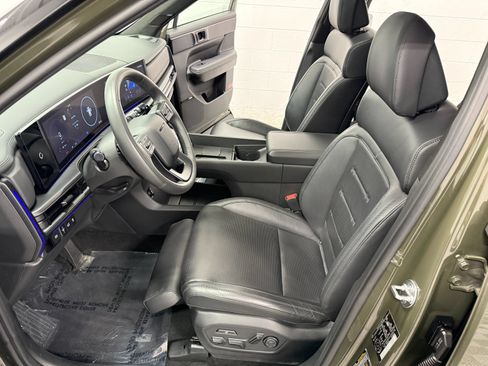 Used 2024 Hyundai Santa Fe Calligraphy AWD/4WD image 11