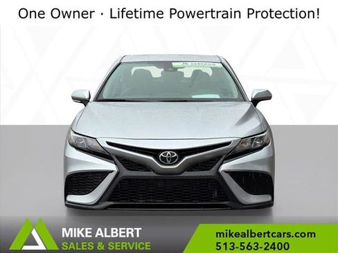 Used 2023 Toyota Camry SE image 2