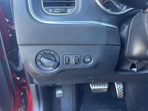 Used 2018 Dodge Charger R/T Scat Pack w/ Dynamics Package image 10