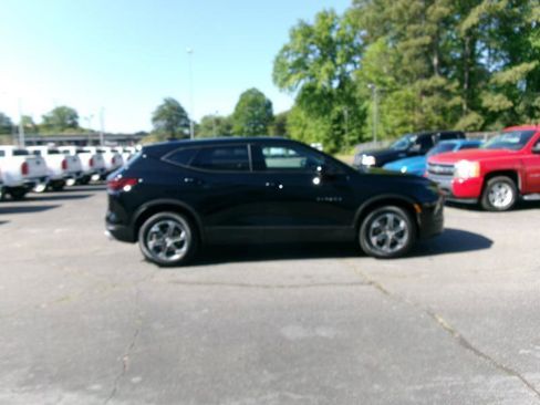 Used 2025 Chevrolet Blazer LT FWD image 5