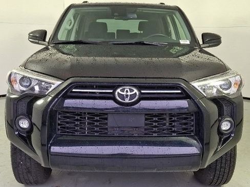 Used 2024 Toyota 4Runner SR5 image 2