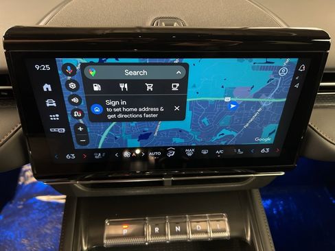 Used 2025 Lincoln Nautilus Premier w/ Equipment Group 102A image 12