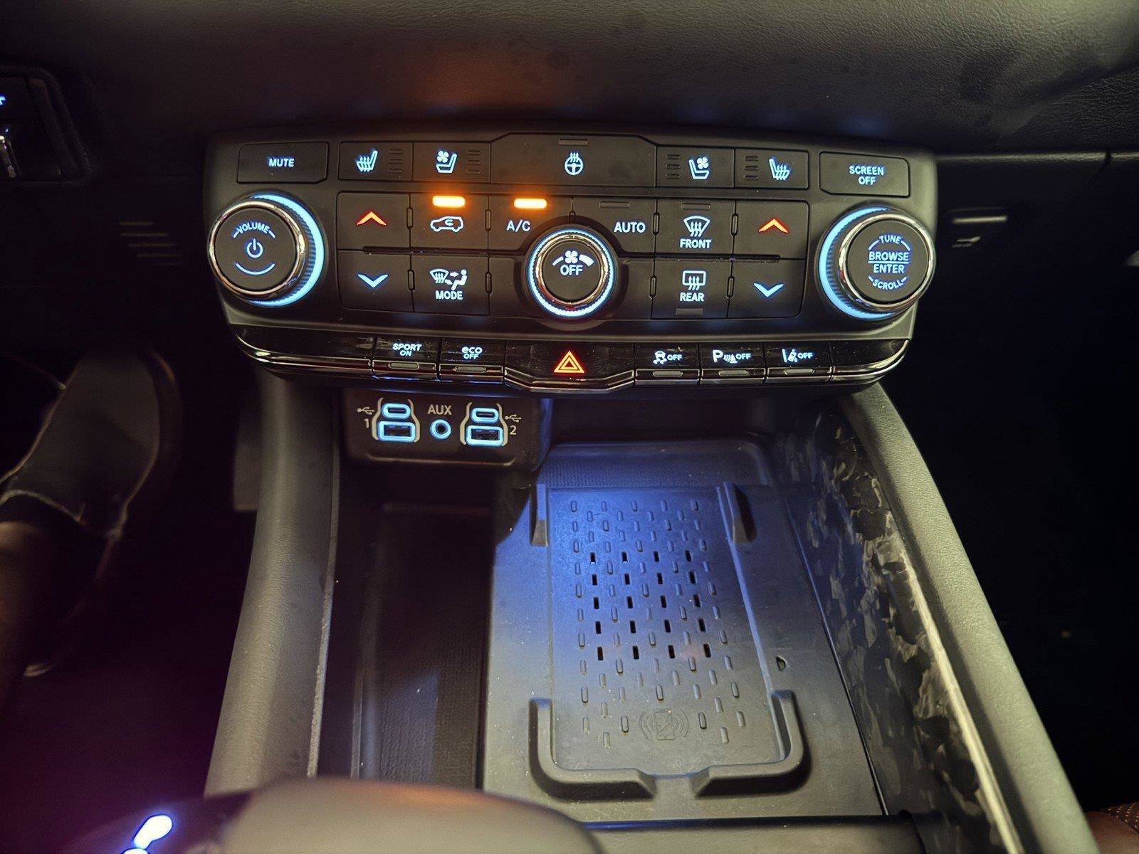 Used 2025 Dodge Durango R/T AWD/4WD image 19