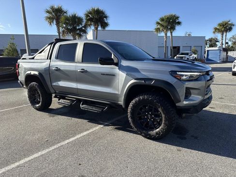 Used 2025 Chevrolet Colorado ZR2 w/ Midnight Edition image 1