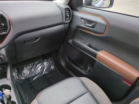 Used 2023 Ford Bronco Sport Outer Banks w/ Tech Package image 17