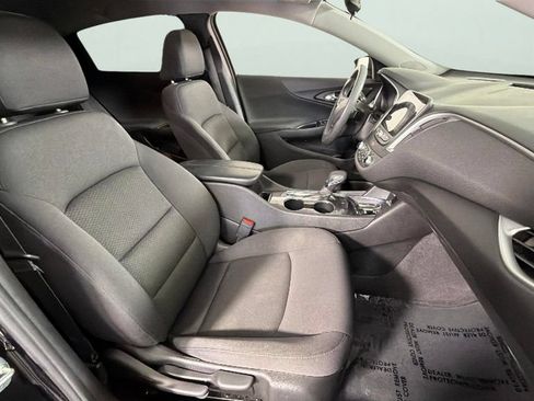 Used 2023 Chevrolet Malibu LT FWD image 32