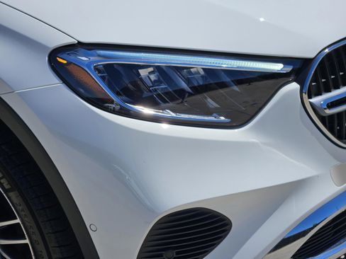 Certified 2026 Mercedes-Benz GLC 300 image 23