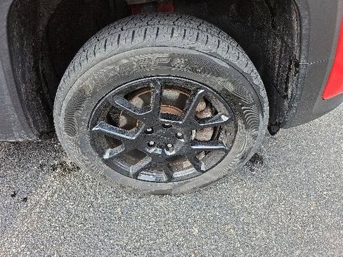 Used 2020 Jeep Renegade Altitude AWD/4WD image 10