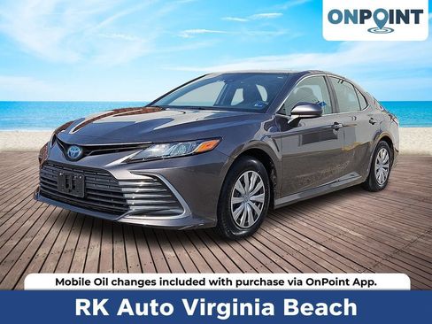 Used 2022 Toyota Camry LE FWD image 1