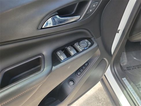 Used 2022 Chevrolet Equinox Premier image 14