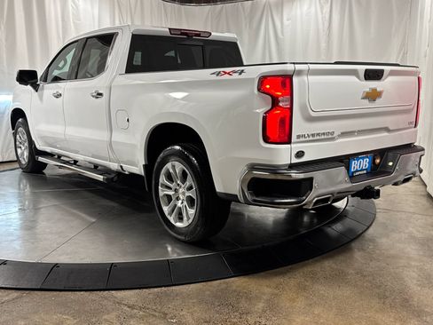 Used 2025 Chevrolet Silverado 1500 LTZ w/ LTZ Premium Package AWD/4WD image 9
