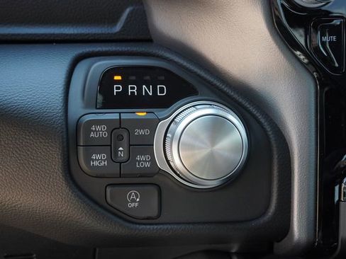New 2026 RAM 1500 Laramie AWD/4WD image 21