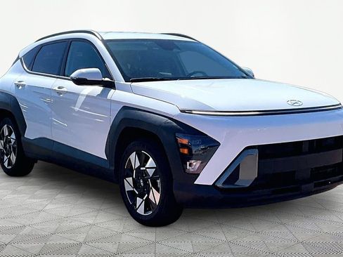 Certified 2025 Hyundai Kona SEL FWD image 6