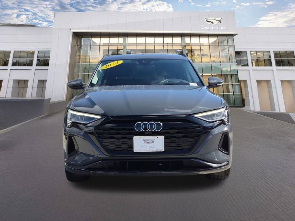 Used 2024 Audi Q8 e-tron Prestige w/ Prestige Package AWD/4WD image 2