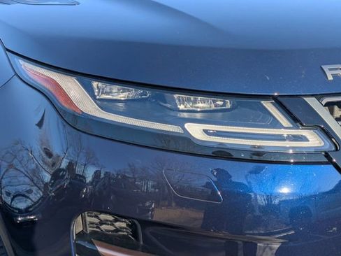 Used 2022 Land Rover Range Rover Evoque R-Dynamic SE image 10