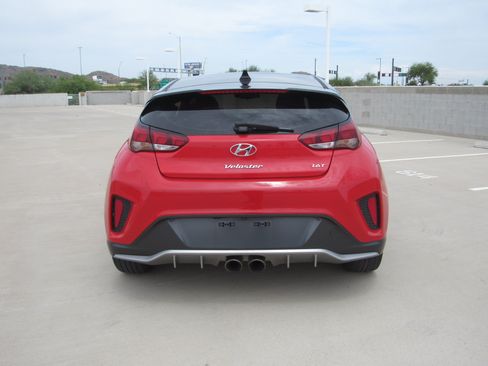 Used 2019 Hyundai Veloster Turbo Ultimate FWD image 7