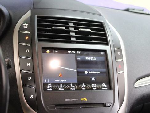 Used 2017 Lincoln MKC Select w/ Select Plus Package AWD/4WD image 20