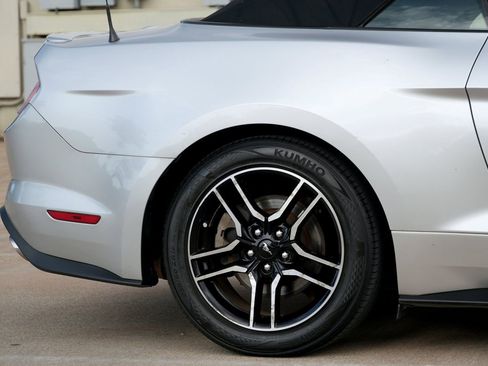 Used 2019 Ford Mustang Premium RWD image 27