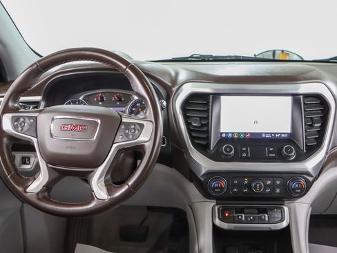 Used 2023 GMC Acadia SLT AWD/4WD image 17