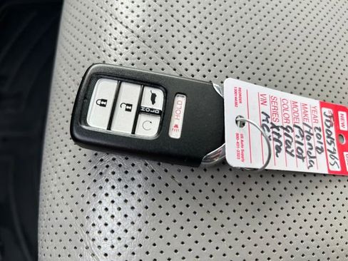 Used 2018 Honda Pilot Elite image 28