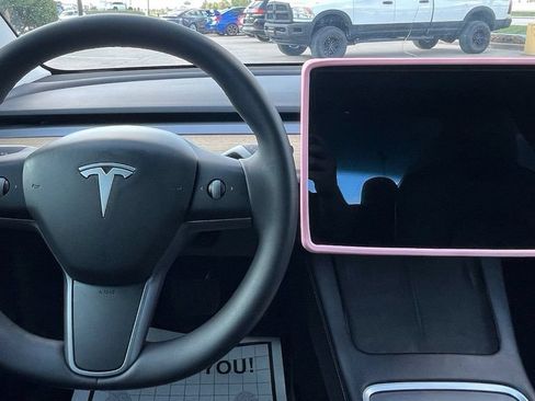 Used 2021 Tesla Model 3 Standard Range RWD image 15