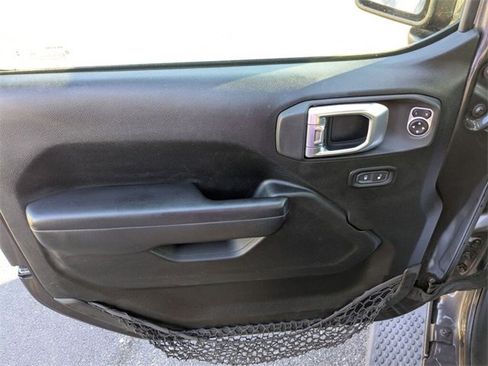 Used 2020 Jeep Wrangler Unlimited Sport S image 31