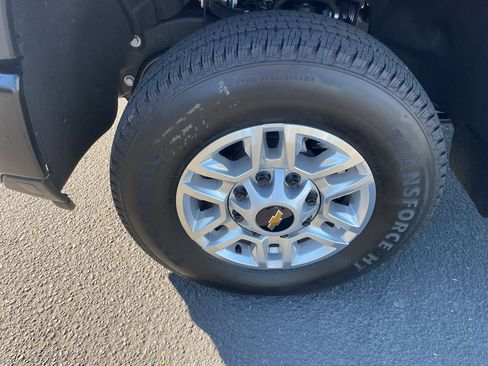 Used 2026 Chevrolet Silverado 2500 W/T w/ WT Convenience Package image 9