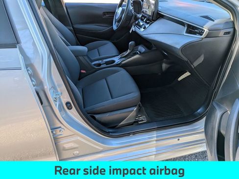 Used 2025 Toyota Corolla LE FWD image 30