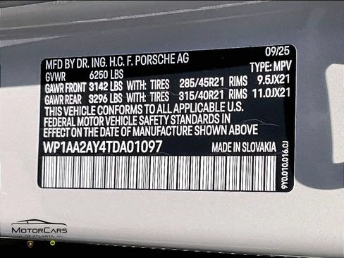 Used 2026 Porsche Cayenne AWD/4WD image 29
