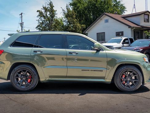 Used 2020 Jeep Grand Cherokee SRT w/ Trailer Tow Group IV AWD/4WD image 5