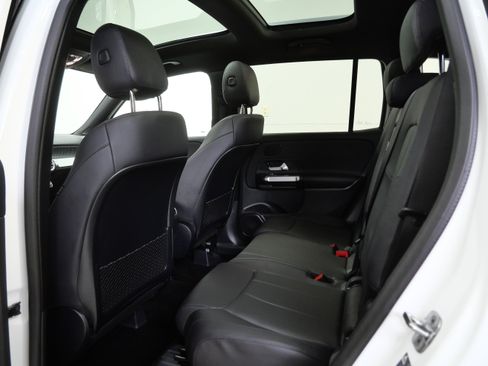 Certified 2026 Mercedes-Benz GLB 250 4MATIC image 16