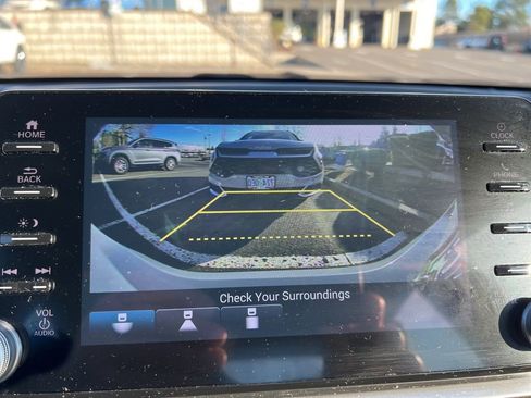 Used 2022 Honda Accord Sport image 10