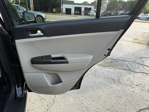 Used 2020 Kia Sportage LX FWD image 16