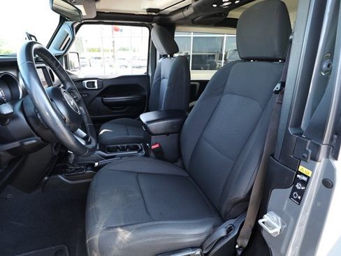 Used 2020 Jeep Wrangler Sport AWD/4WD image 22