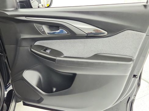 Used 2023 Chevrolet TrailBlazer LT image 25