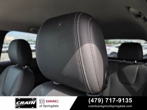 Used 2025 Buick Encore GX Preferred AWD/4WD image 20