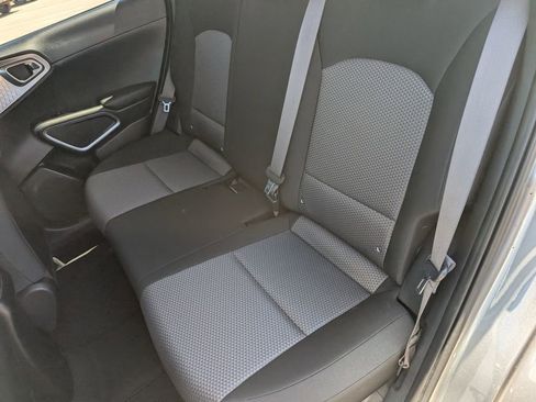 Used 2025 Kia Soul LX w/ LX Technology Package FWD image 12